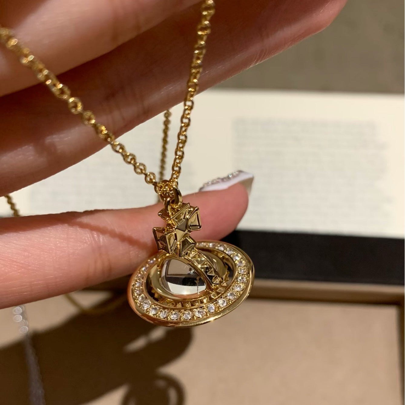 Sterling Silver S925 Double A White Crystal Saturn Sparkling Diamond Necklace High-End Sensibility Smart Niche Exquisite Light Luxury Clavicle Chain