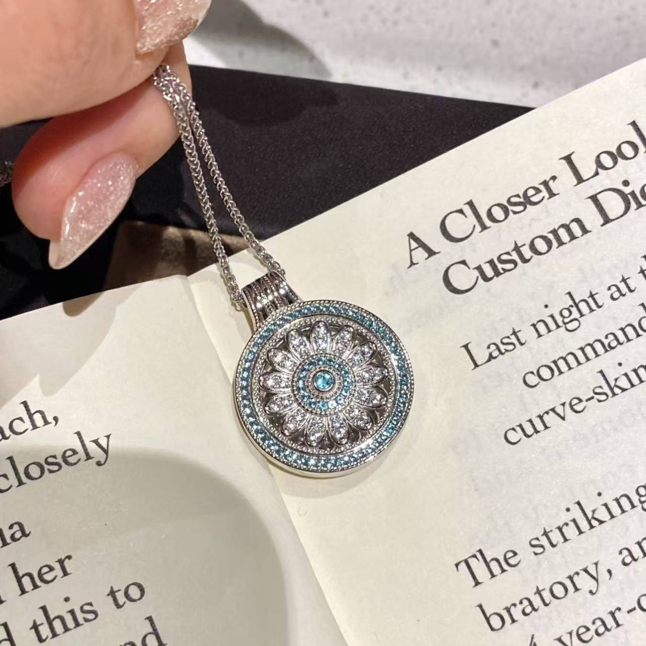 Pure Silver S925 Italian Craft Brushed Mint Green Reversible Compass Necklace Compass Exquisite Light Luxury High-end