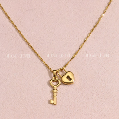 Stainless Steel Heartbeat Key Water Wave Chain 18K Gold Plated Titanium Steel Necklace for Women