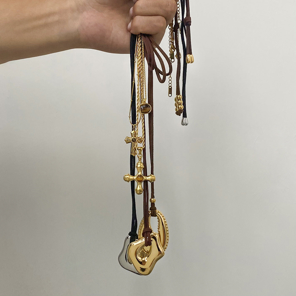 Stainless Steel Tiger Eye Stone Pendant Necklace High-End Niche Collarbone Chain Titanium Steel Neck Chain Jewelry