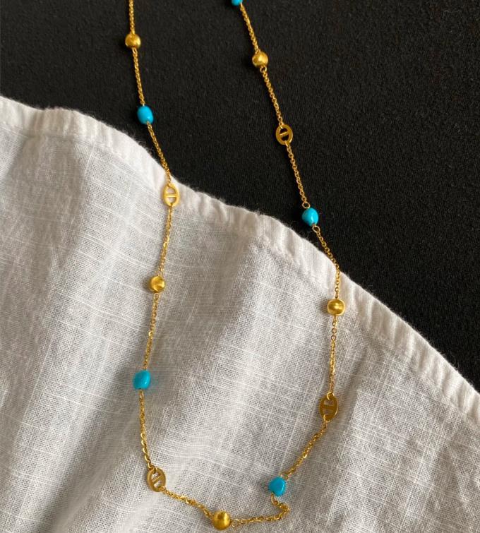 Sterling Silver S925Pig Nose Blue Turquoise Cat Eye Sweater Chain Niche Design Light Luxury High-end Layered Long Collarbone Chain