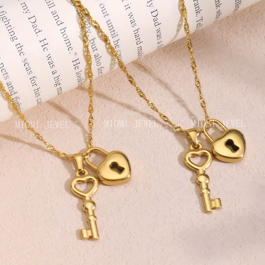 Stainless Steel Heartbeat Key Water Wave Chain 18K Gold Plated Titanium Steel Necklace for Women