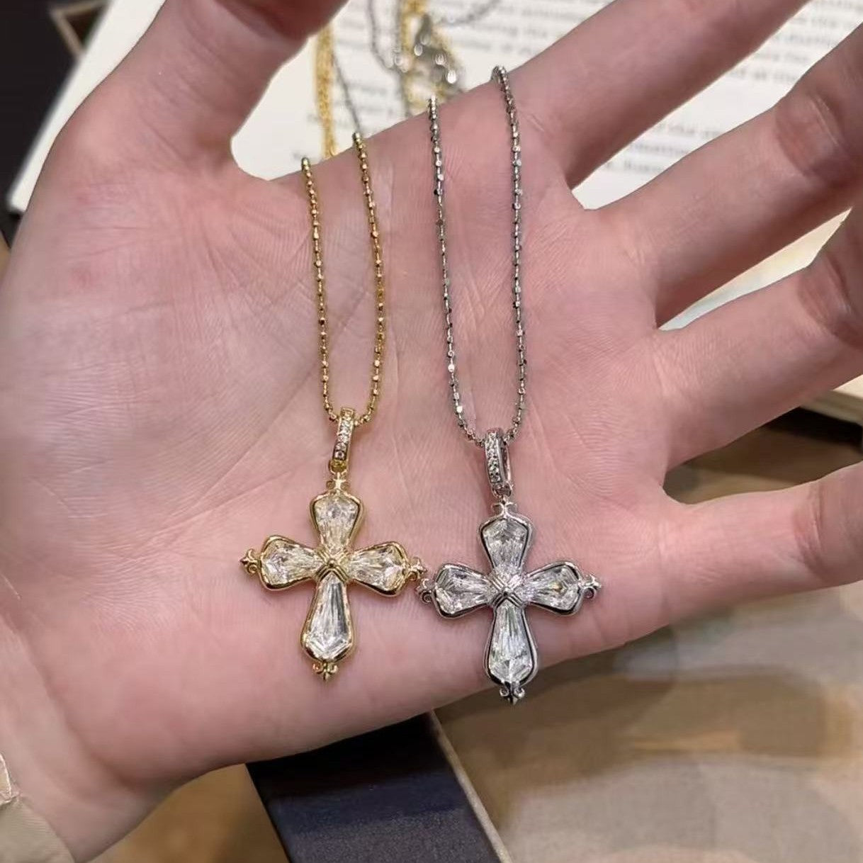 Sterling Silver S925 High Carbon Diamond Cross Necklace Ultra Sparkling Fashionable Personality Light Luxury Versatile Retro Collarbone Chain