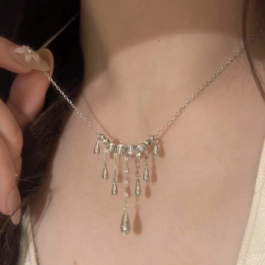 Sterling Silver s925Cat Eye Laser Bead Tassel Necklace Palace Style Design High-end Light Luxury Autumn Winter Collarbone Chain