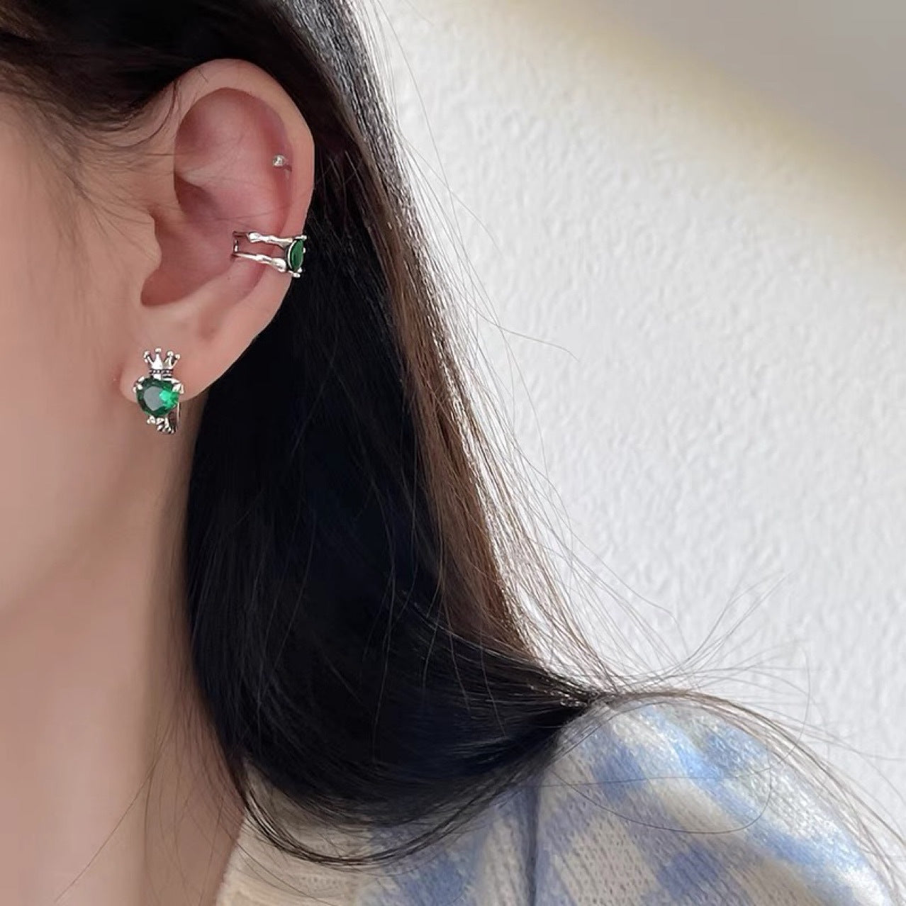 Korean Version Ins Style Cool Style Pure Silver S925 Crown Love Heart Color Zircon Earrings Ear Clips Ear Studs Exquisite Heart Shape
