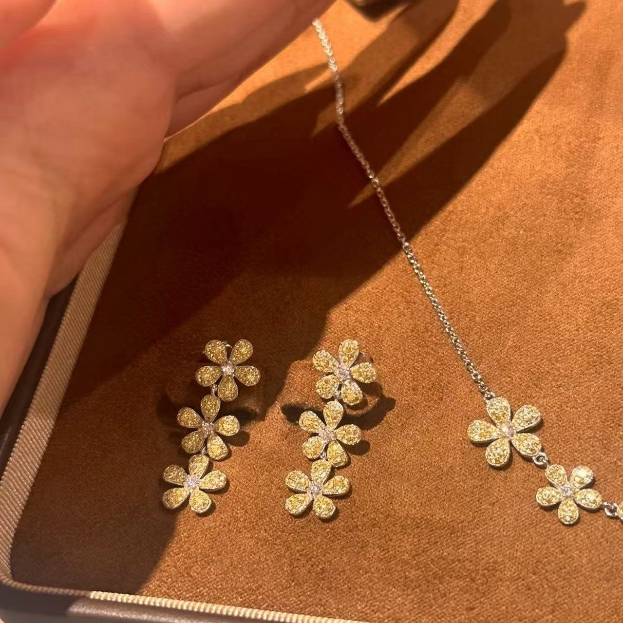 Pure Silver S925 High Carbon Diamond Small Yellow Flower Earrings Necklace Set Light Luxury Niche Fairy Style Internet Celebrity Ins Simple Elegant