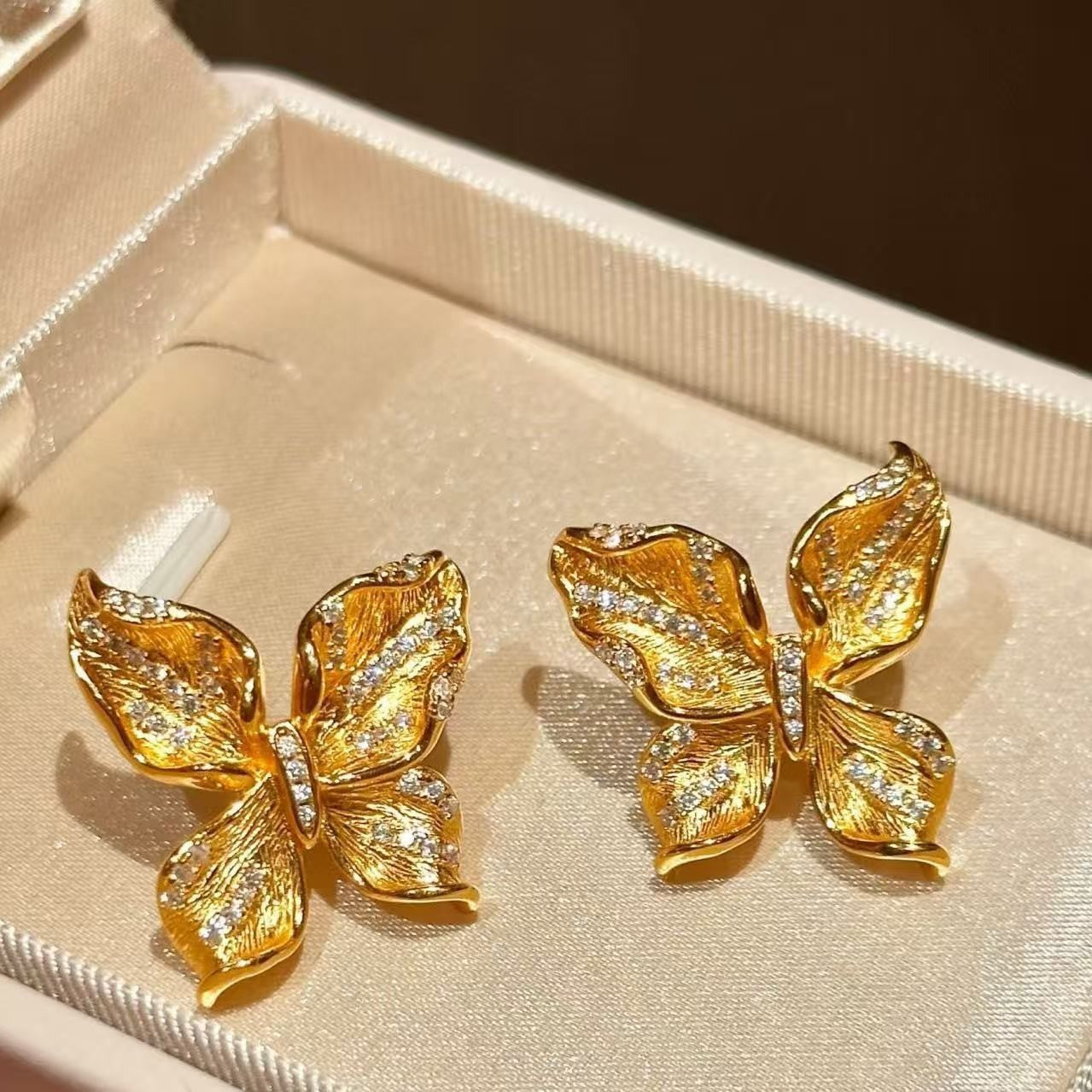 Sterling Silver S925 Brushed Craft Butterfly Earrings Necklace Set French Light Luxury Retro Niche Design Jewelry Set