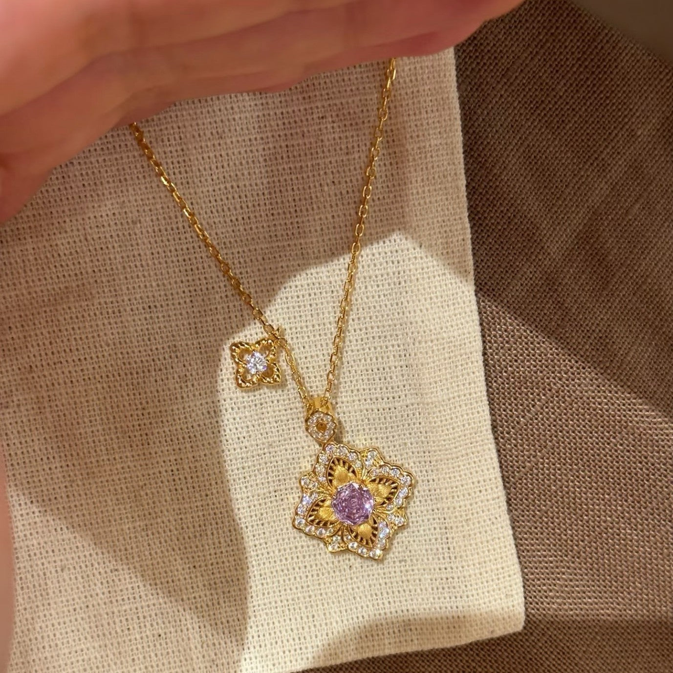 Pure Silver S925 Buchi Style Four-Leaf Clover Brushed Craft Purple Rose Cut High Carbon Diamond Necklace Light Luxury Retro