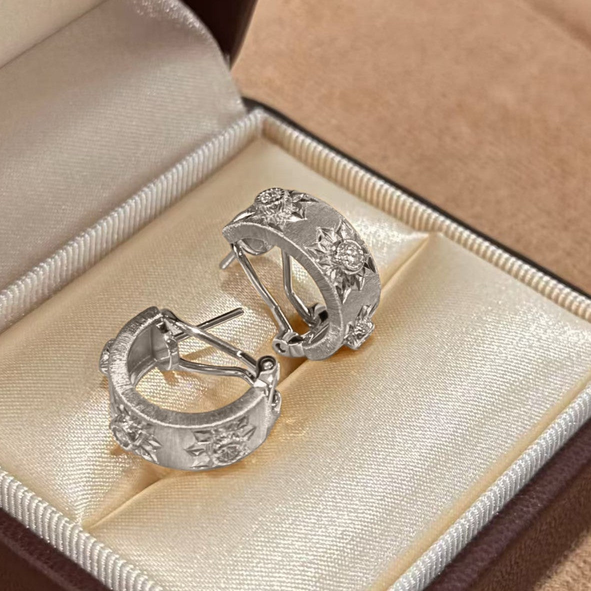 Bujia Style Brushed Craft Earrings Exquisite High-end Vintage Temperament Niche Design Versatile