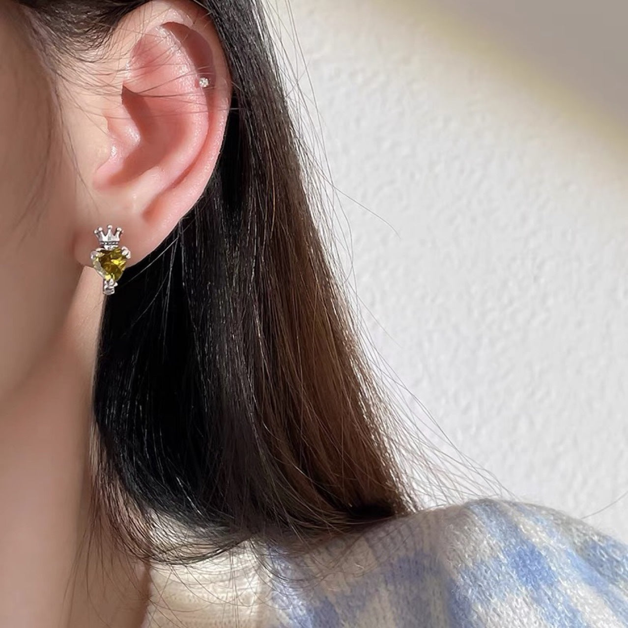 Korean Version Ins Style Cool Style Pure Silver S925 Crown Love Heart Color Zircon Earrings Ear Clips Ear Studs Exquisite Heart Shape