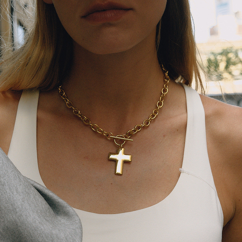 Titanium Steel Cross Necklace Light Luxury High-end OT Buckle Clavicle Chain Non-fading Stainless Steel Jewelry for Women