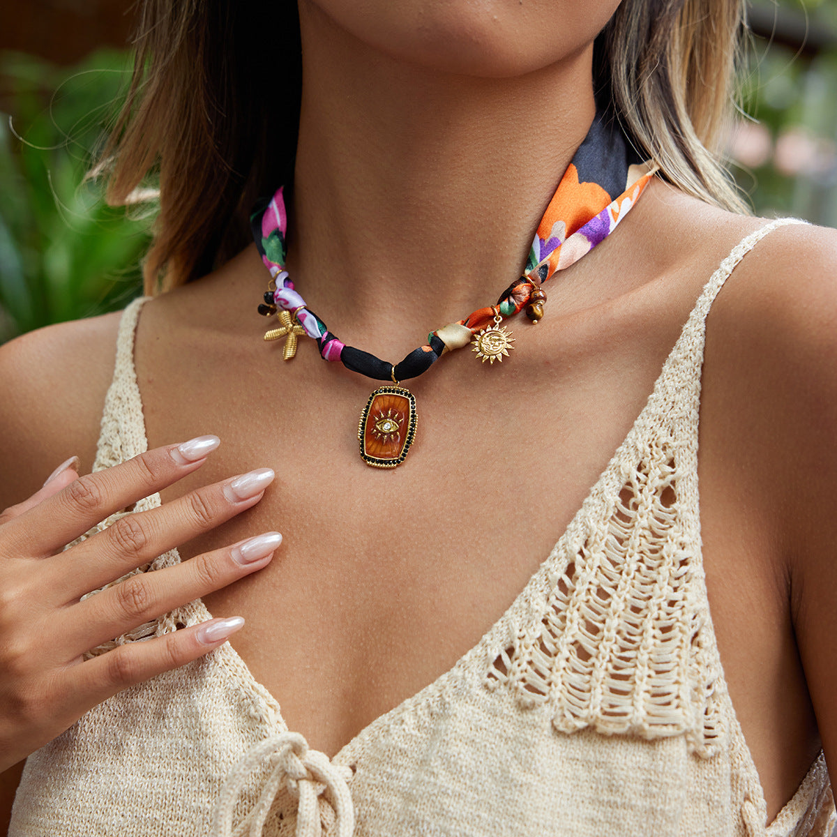 Stainless Steel Tie Scarf Necklace Accessory for Women, High-End Titanium Steel Autumn Winter Neck Chain