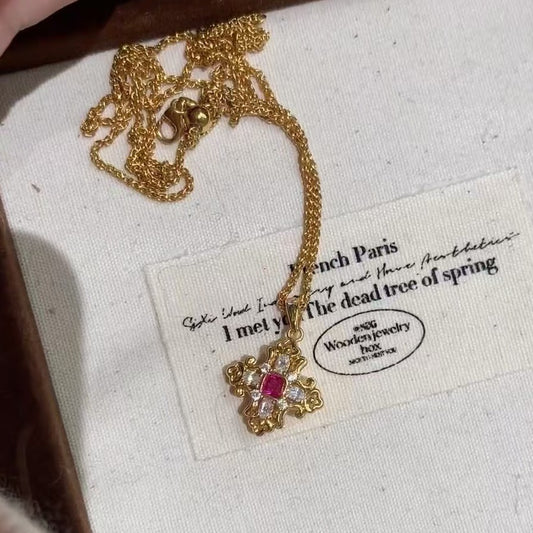 Brushed French S925 Double-Sided Iris Necklace Niche Design High-End Elegant Exquisite Vintage Collarbone