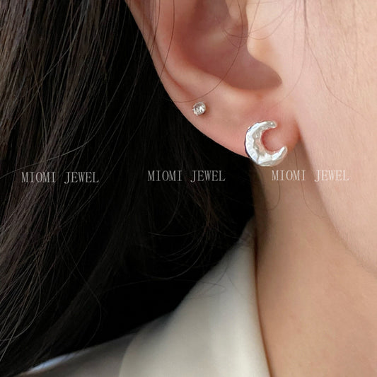S925 Sterling Silver Textured Moon Earrings Studs for Women, Niche Design with High-end Feel, Korean Minimalist Style Earrings