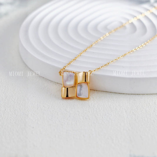 S925 Solid Silver Fashion Simple Personality White Square Diamond Mother-of-Pearl Necklace Jewelry