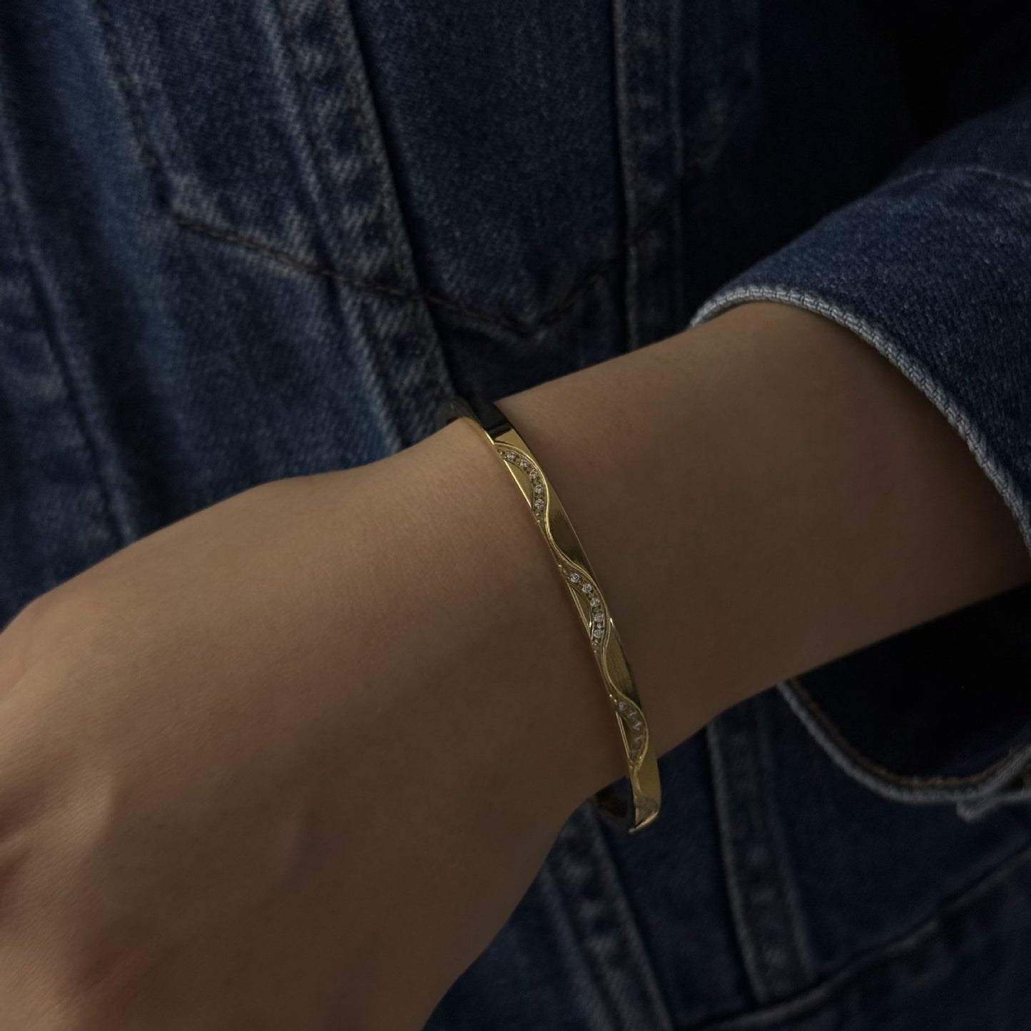 2025 New Stainless Steel Bracelet Hot-Selling Luxury High-End Micro-Paved Zirconia High-Grade Women's Bracelet