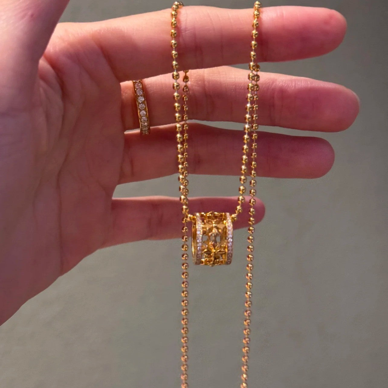 S925 Sterling Silver Cross Iris Flower Lucky Necklace Niche Exquisite Necklace for Women High-end Light Luxury Jewelry