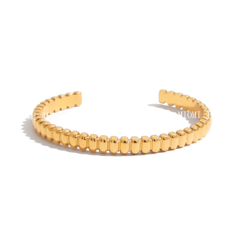 Stainless Steel Bracelet for Women, Non-Fading Jewelry, Light Luxury High-End Feel, Titanium Steel Hand Accessories