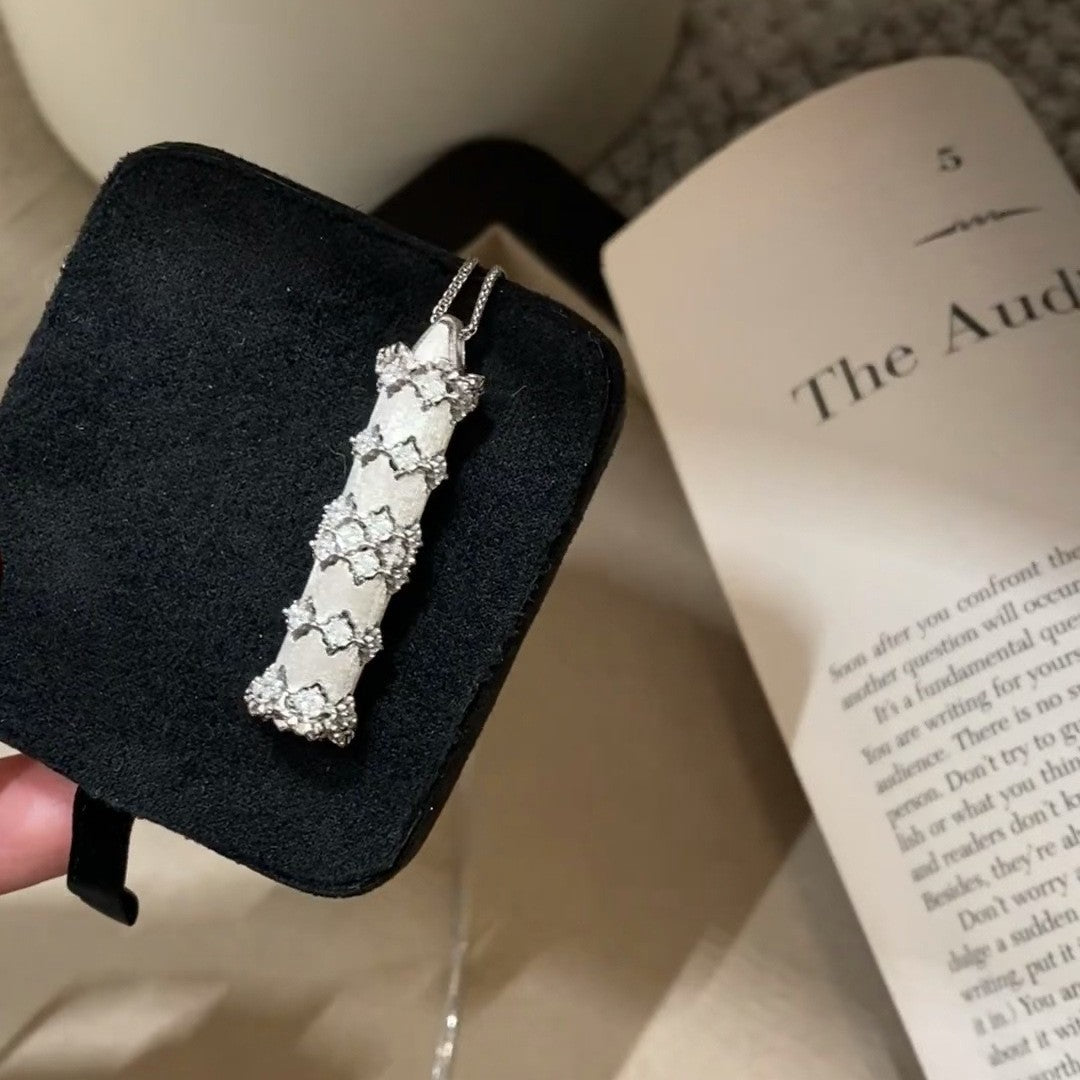 Pure Silver S925 Light Luxury High Carbon Diamond Brushed Craft Kaleidoscope Money Snake Necklace High-end Jewelry