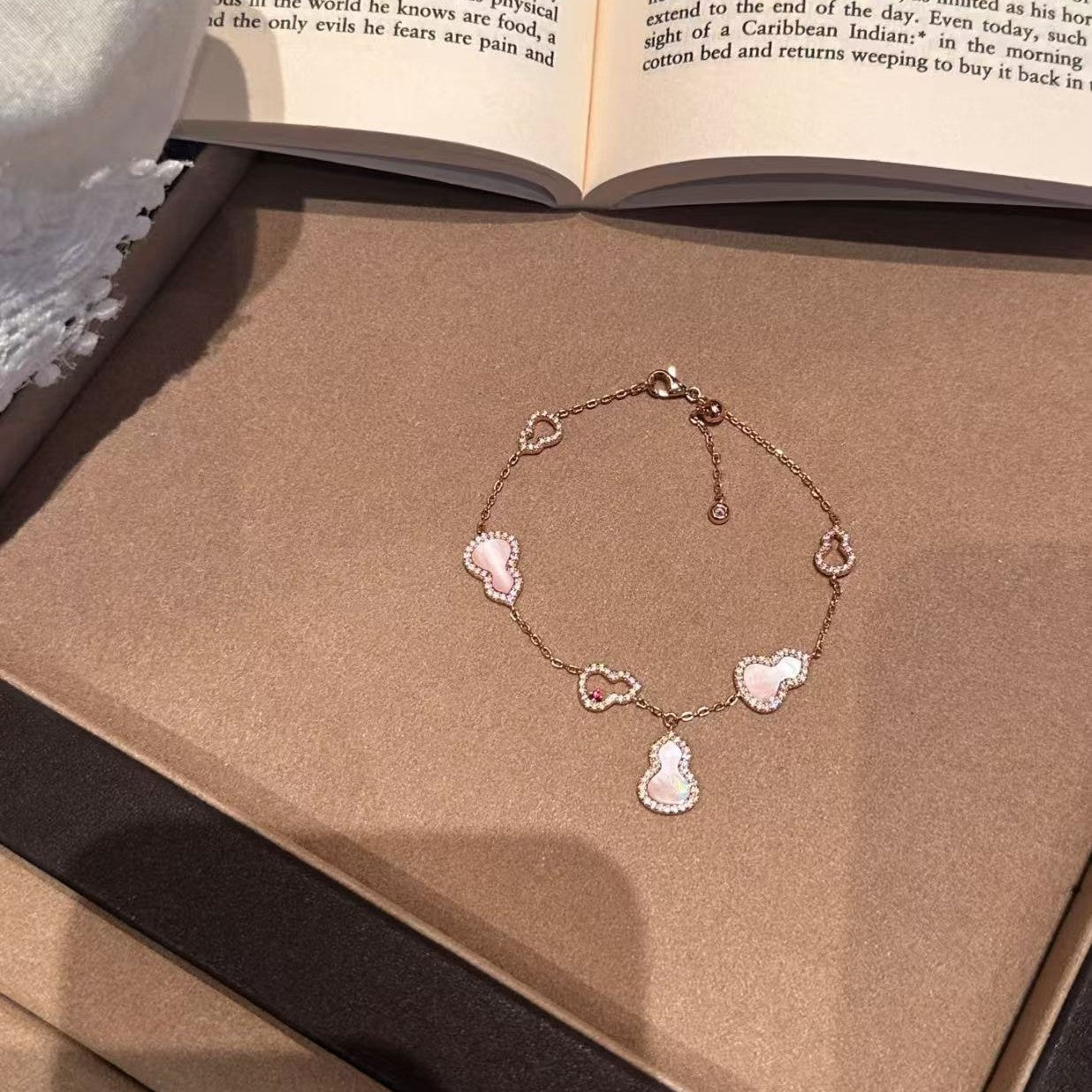 S925 Sterling Silver Natural Pink Mother-of-Pearl Gourd Bracelet Light Luxury Niche Exquisite High-End Feel Elegant Jewelry