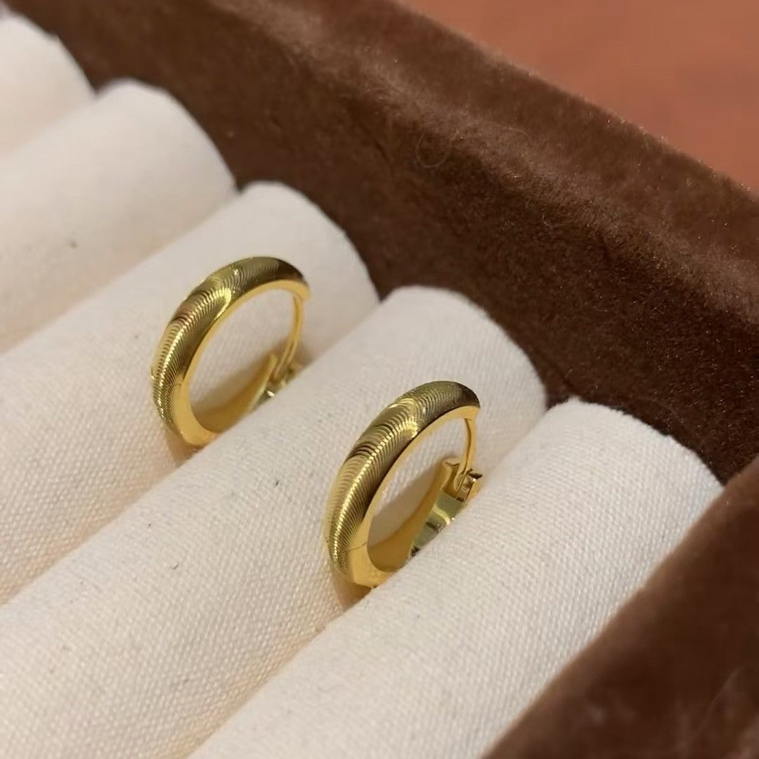 S925 Sterling Silver CNC Light and Shadow Cat Eye Earrings Niche Fashion Versatile Exquisite Simple Versatile