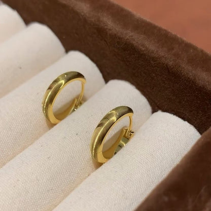 S925 Sterling Silver CNC Light and Shadow Cat Eye Earrings Niche Fashion Versatile Exquisite Simple Versatile