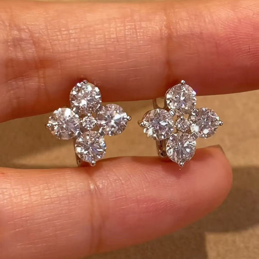 New S925 Sterling Silver High Carbon Diamond Four-Leaf Clover Earrings Simple Fashion High-End Ultra Shiny Exquisite Stud Earrings