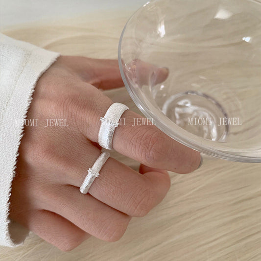 S925 Sterling Silver Italian Brushed Satin Sparkling Diamond Ring for Women French Vintage Style Luxury High-end Feel Ring