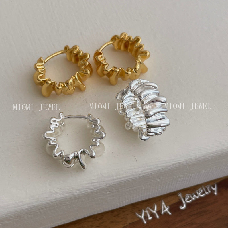 18K Real Gold Plated Irregular Metal Earrings Ear Clips Light Luxury Niche Design Sense Wrinkled Hoop Earrings Stud Earrings Jewelry