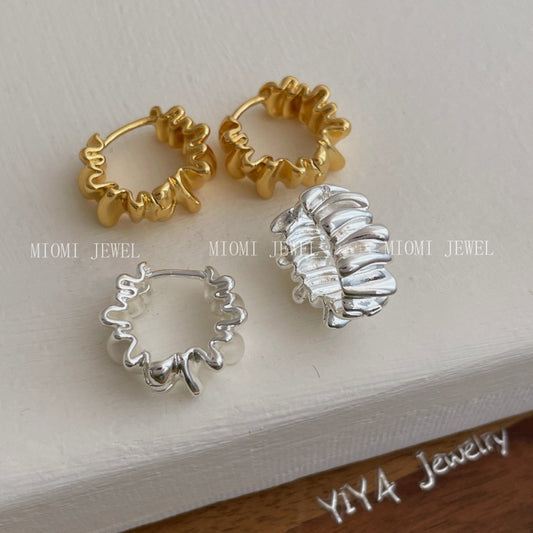 18K Real Gold Plated Irregular Metal Earrings Ear Clips Light Luxury Niche Design Sense Wrinkled Hoop Earrings Stud Earrings Jewelry