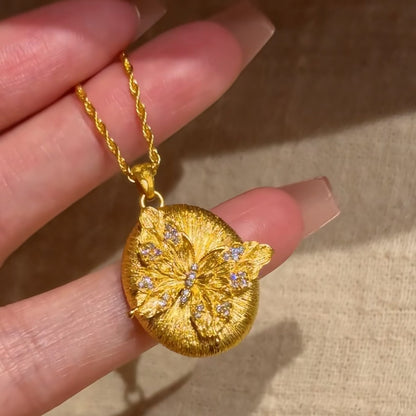 Light Luxury Style S925 Silver Brushed Three-Dimensional Butterfly Necklace for Women, Exquisite Brushed Micro-Inlaid Luxurious Elegant Necklace