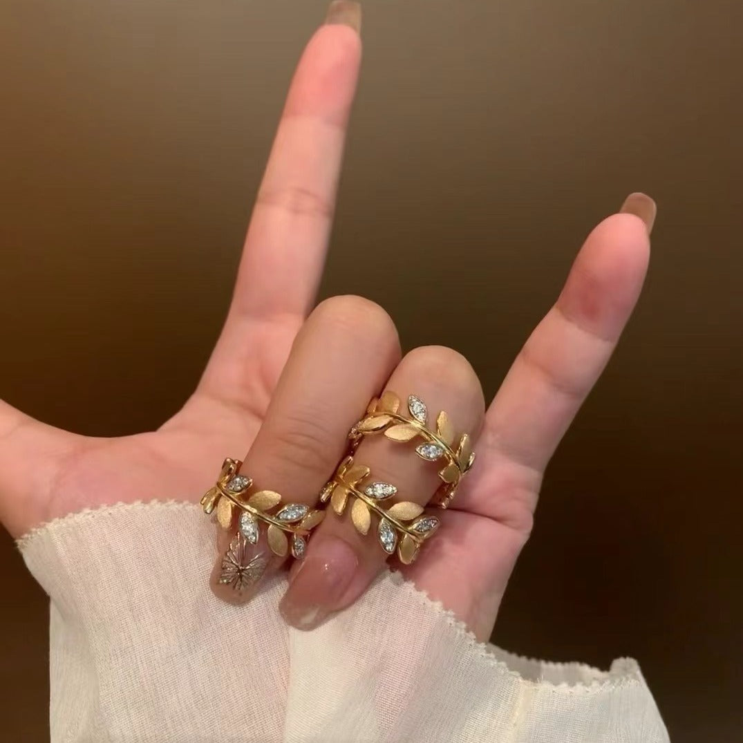 Italian Vintage Brushed Light Luxury High-End Jewelry 925 Sterling Silver Brushed Craft Forged Leaf Ring New Model