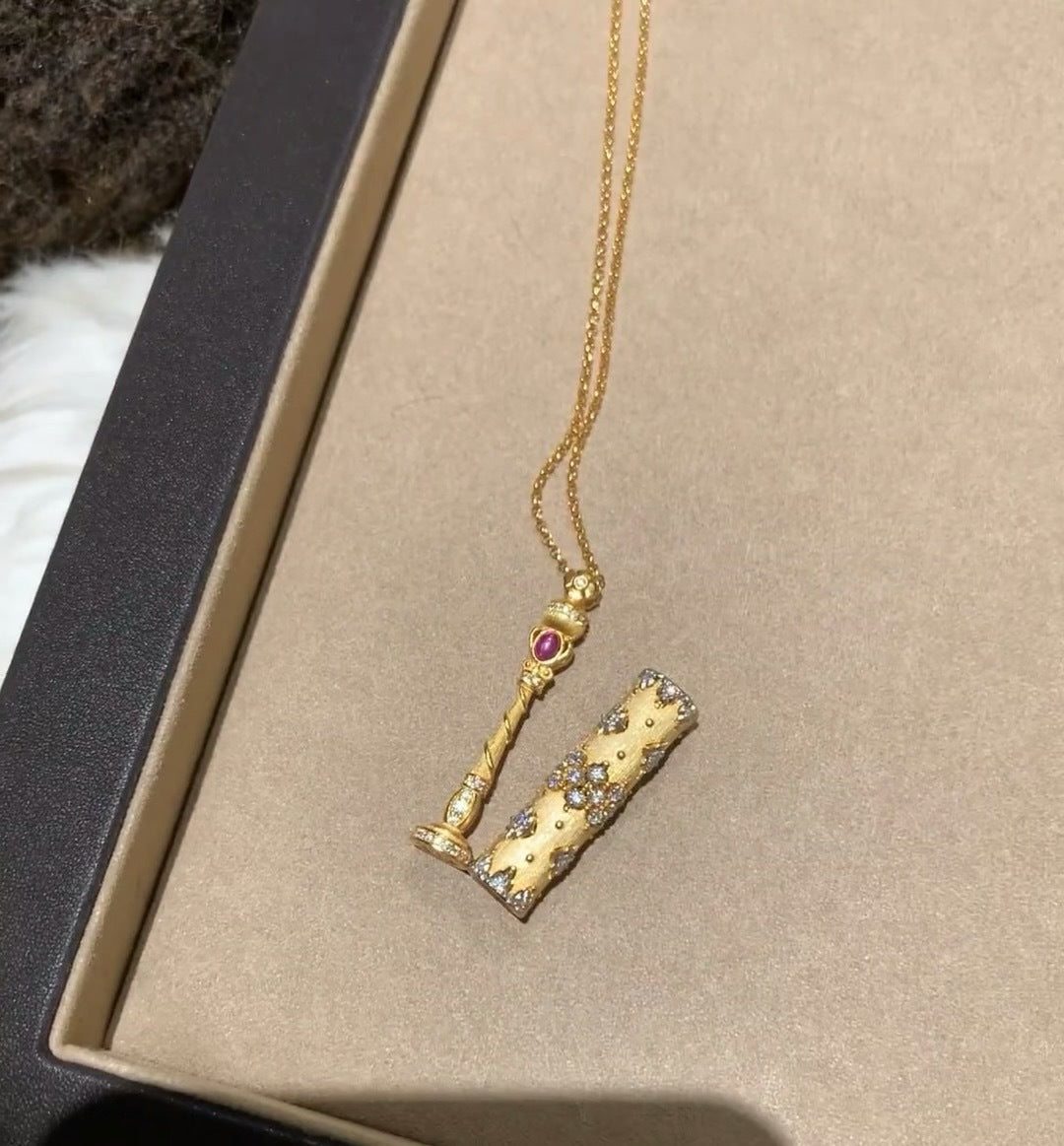 Italian Light Luxury Style Brushed Gold Cylinder Pendant Magic Wand Scepter Necklace for Women Niche Light Luxury High-end Clavicle Chain