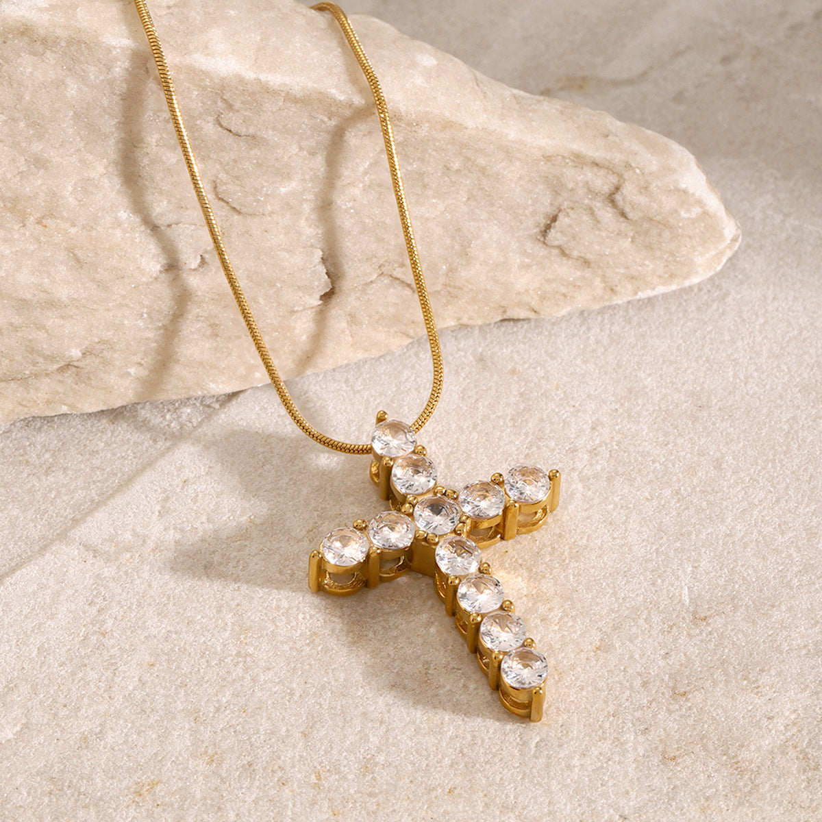 ins18k Gold Stainless Steel Cross Necklace Round White Zircon Cross Pendant Necklace